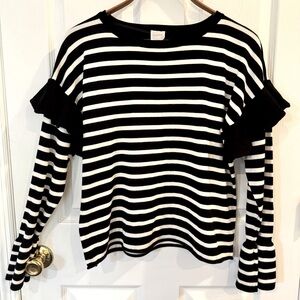 Cupio Black White Striped Ruffle Sleeve Sweater Women’s Large Long Sleeve